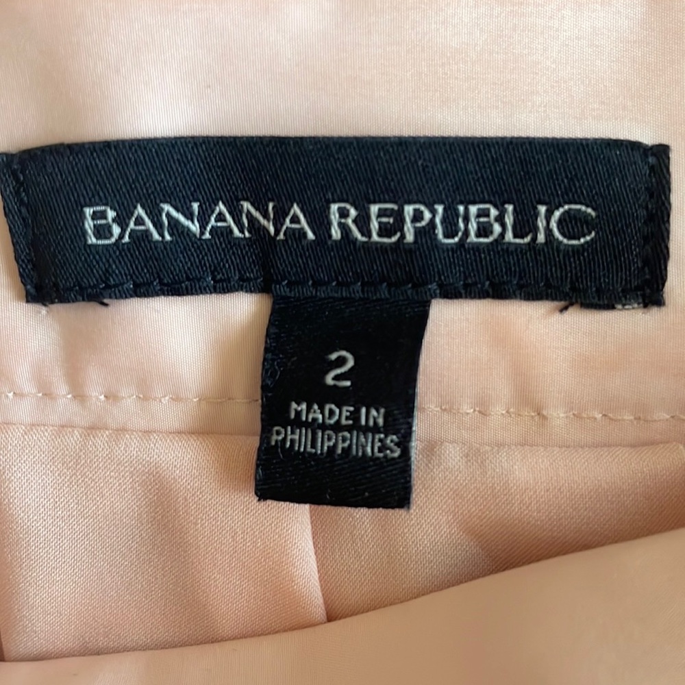 Banana Republic peach pleated midi skirt, size US 2 - Picture 5 of 7